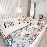 Rose Garden 4*