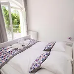 Rose Garden Bed and Breakfast