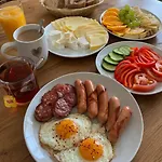Oda ve Kahvaltı Rose Garden 4*