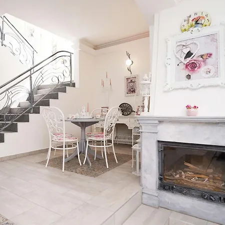 Rose Garden Bed & Breakfast Nyiregyhaza