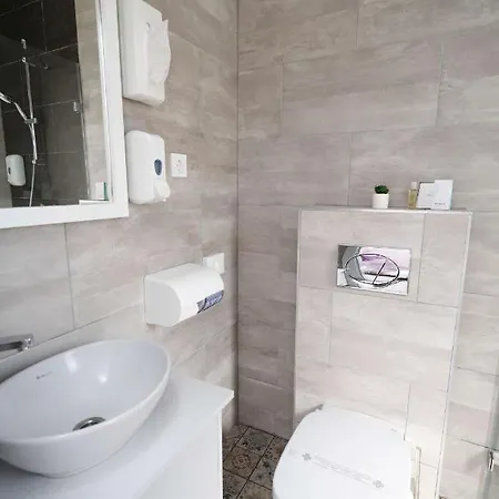 Rose Garden Bed & Breakfast Nyiregyhaza