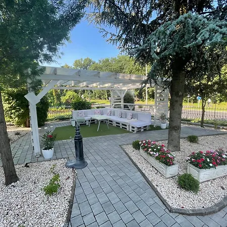 Bed & Breakfast Rose Garden *