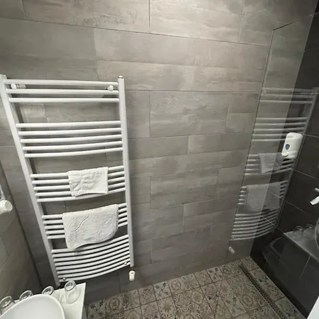Bed & Breakfast Rose Garden 4*