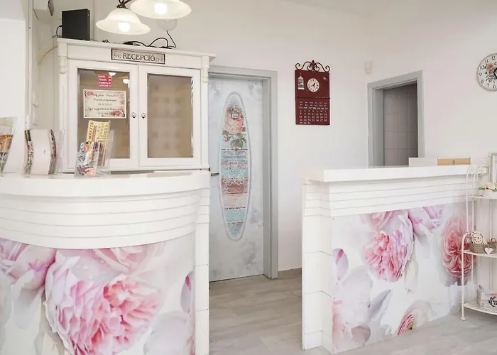 Rose Garden Bed & Breakfast Nyiregyhaza