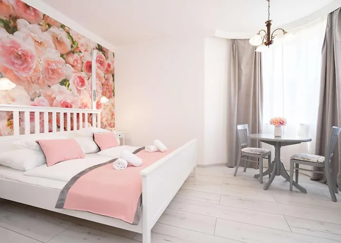 Rose Garden 4*