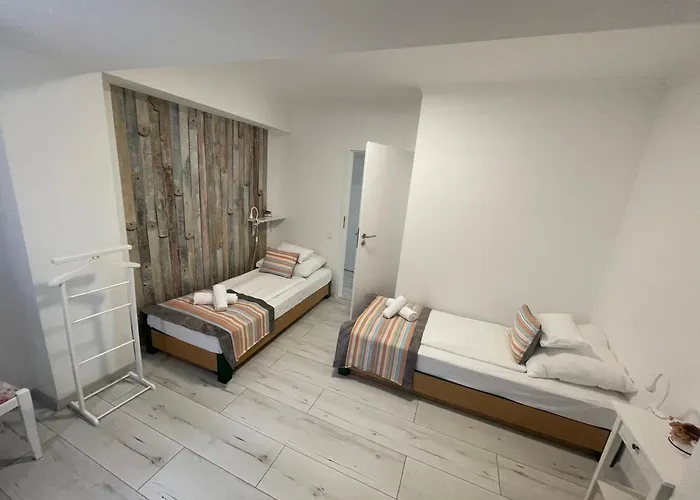 Rose Garden Bed & Breakfast