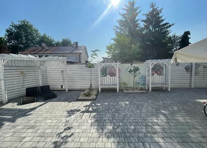 Rose Garden 4*