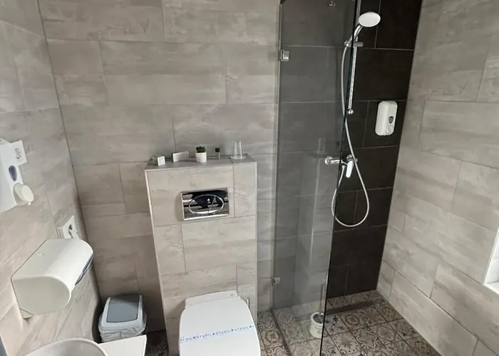 Bed & Breakfast Rose Garden